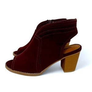 2/$30 Burgundy faux suede booties by Sonoma SZ 6.5